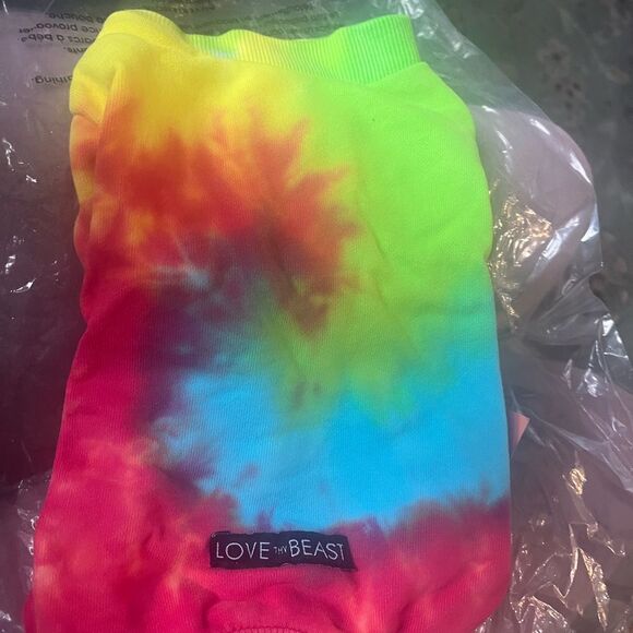 Medium NWT Love Thy Beast Tie Dye Rainbow Pet Dog Clothes pine piece - Picture 10 of 10
